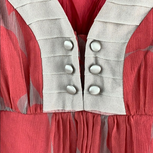 ERICA DAVIES | 100% Silk Ruffled Abstract Cami Top - Picture 2 of 7